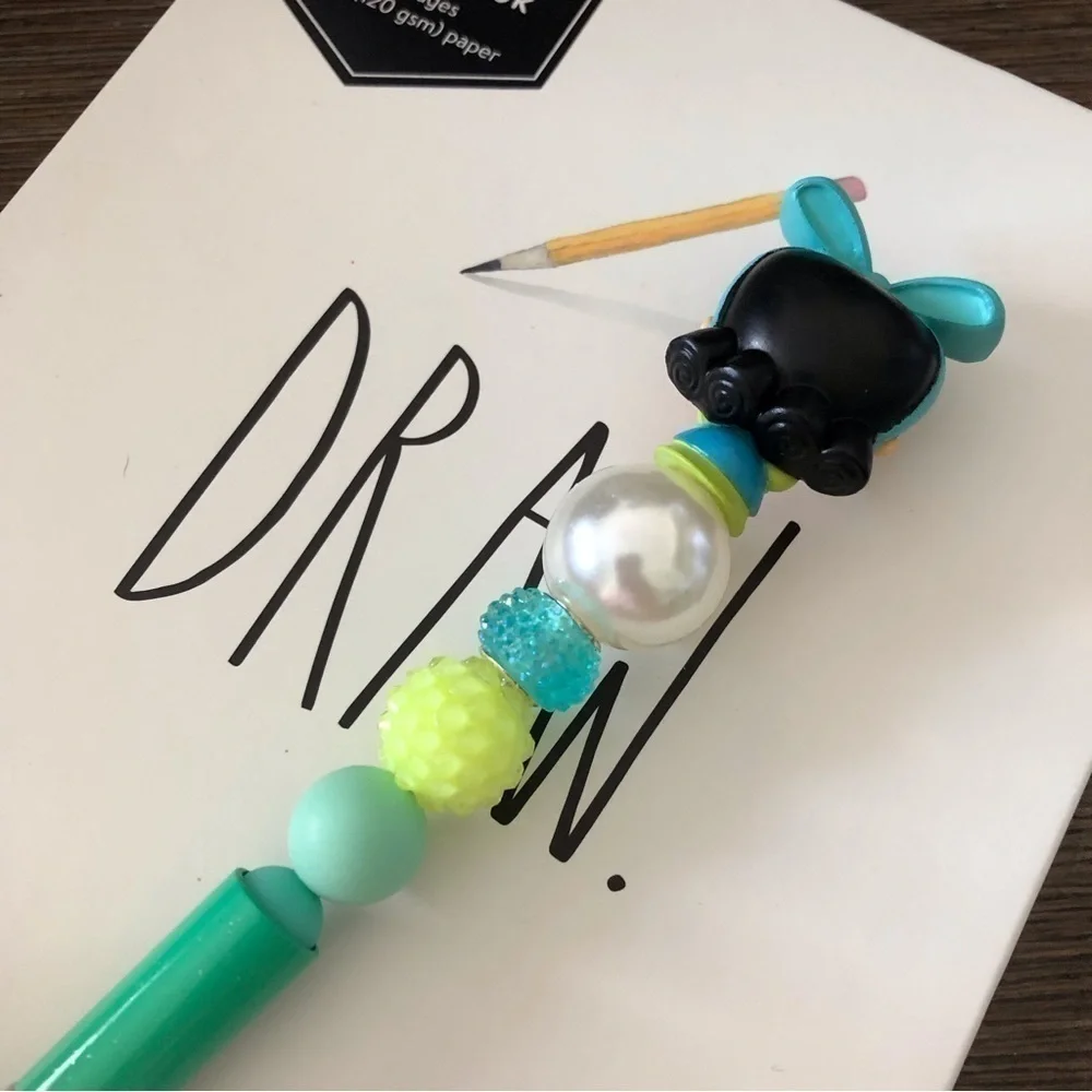 Disney Doorables: Cinderella: Drizella handmade beaded pen